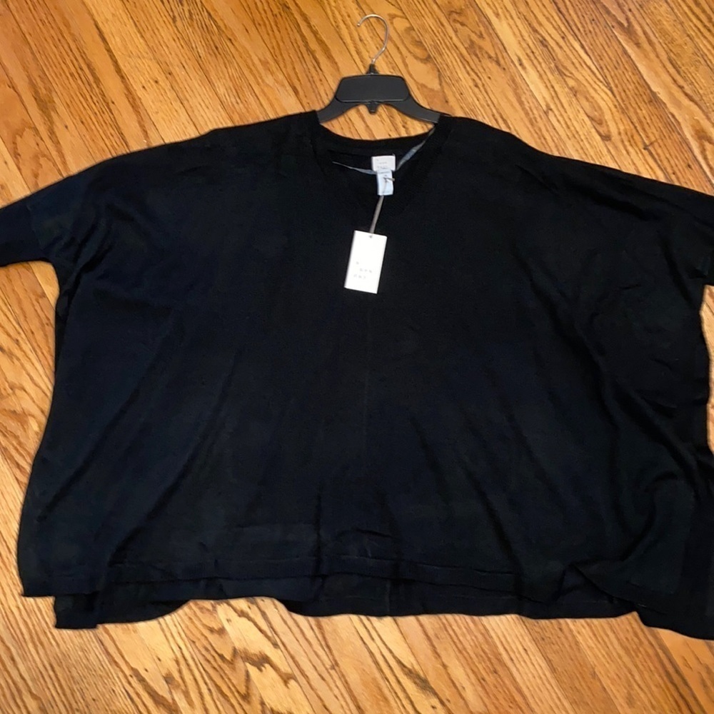 A new day one size fits most black sweater nwt